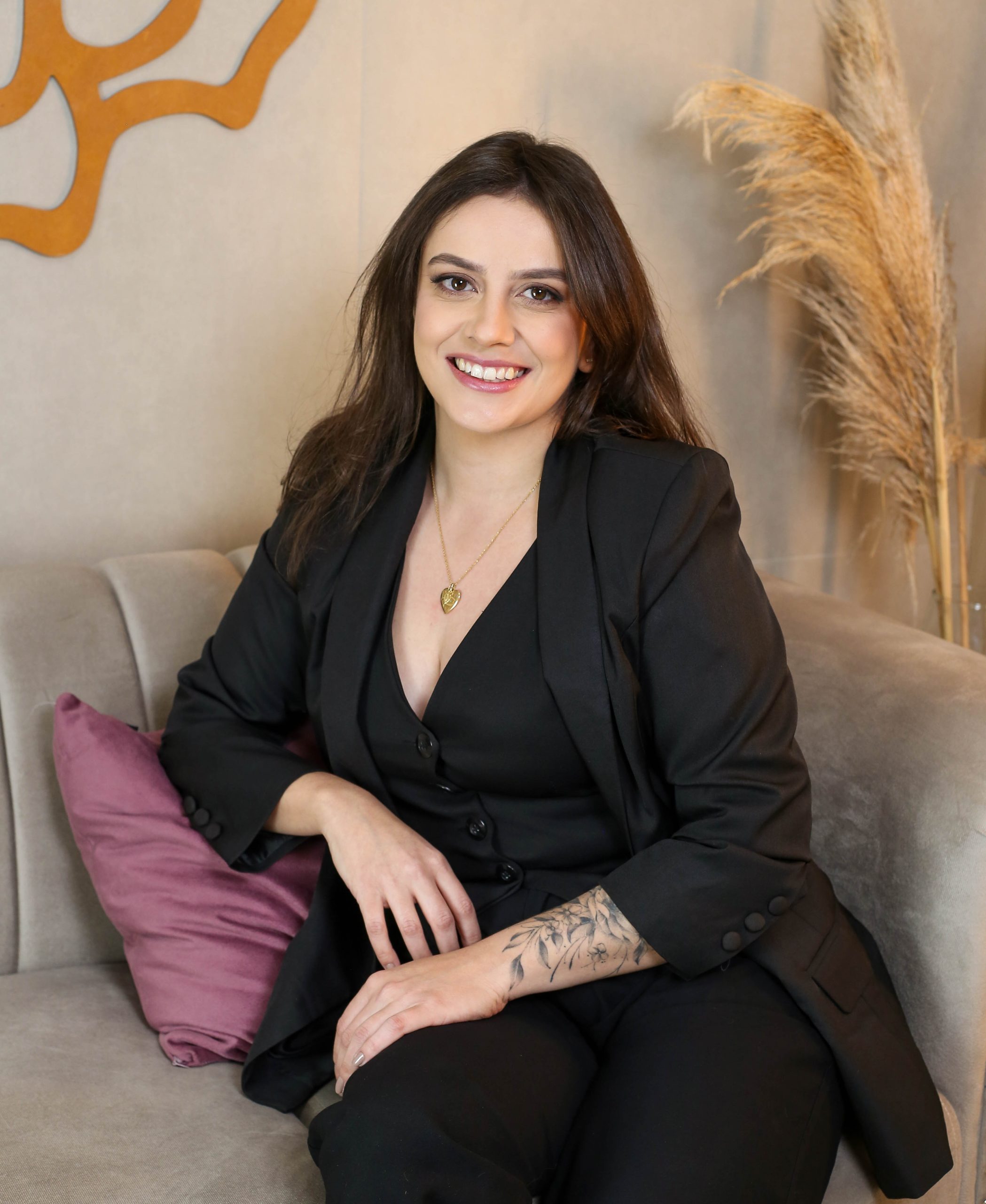 Jaqueline Valéria de Almeida, psicóloga clínica em Pouso Alegre